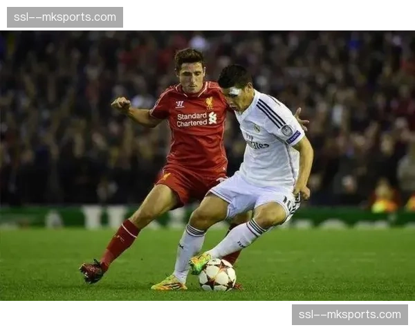 战术复盘:勒沃库森如何通过双边翼卫战术完全压制对手 战术复盘:勒沃库森如何通过双边翼卫战术完全压制对手