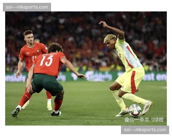 即时：波鸿与奥格斯堡上演进球大战，半场比分已来到3-2